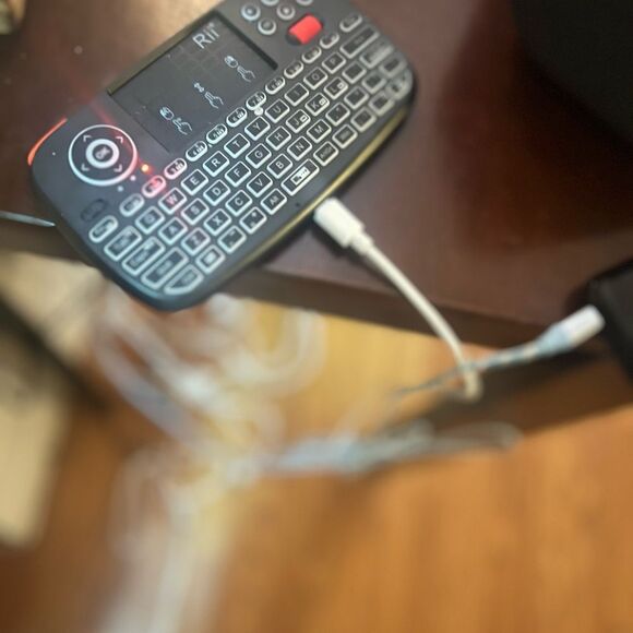 Rii i14 Bluetooth broad compatibility Dual Mode Keyboard with Touchpad - Picture 3 of 3